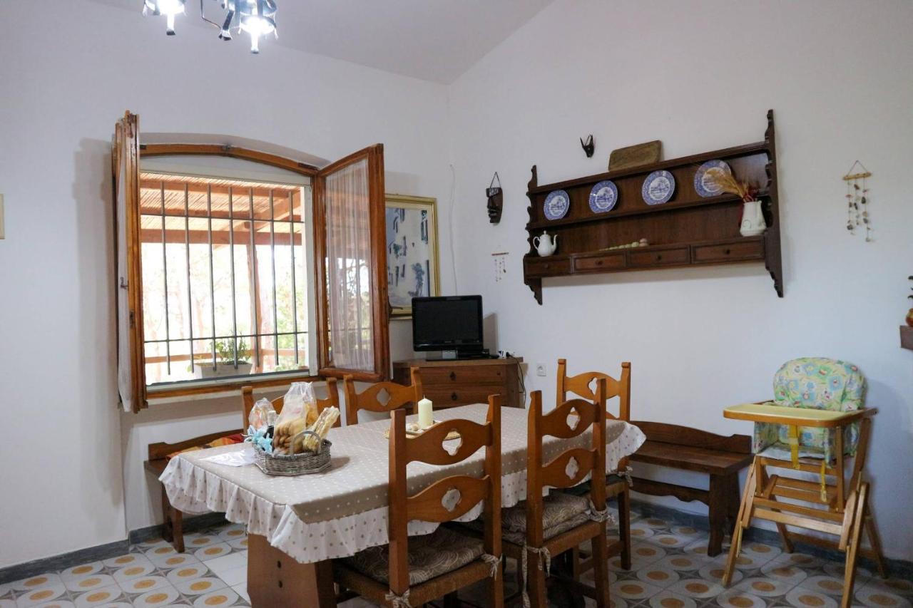 Villa Buonumore Porto Pino Kültér fotó